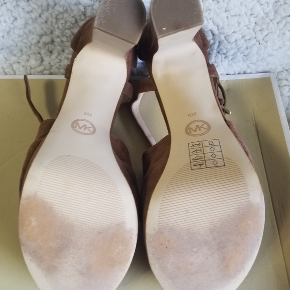 Michael Kors Platform Heels - Picture 5 of 8